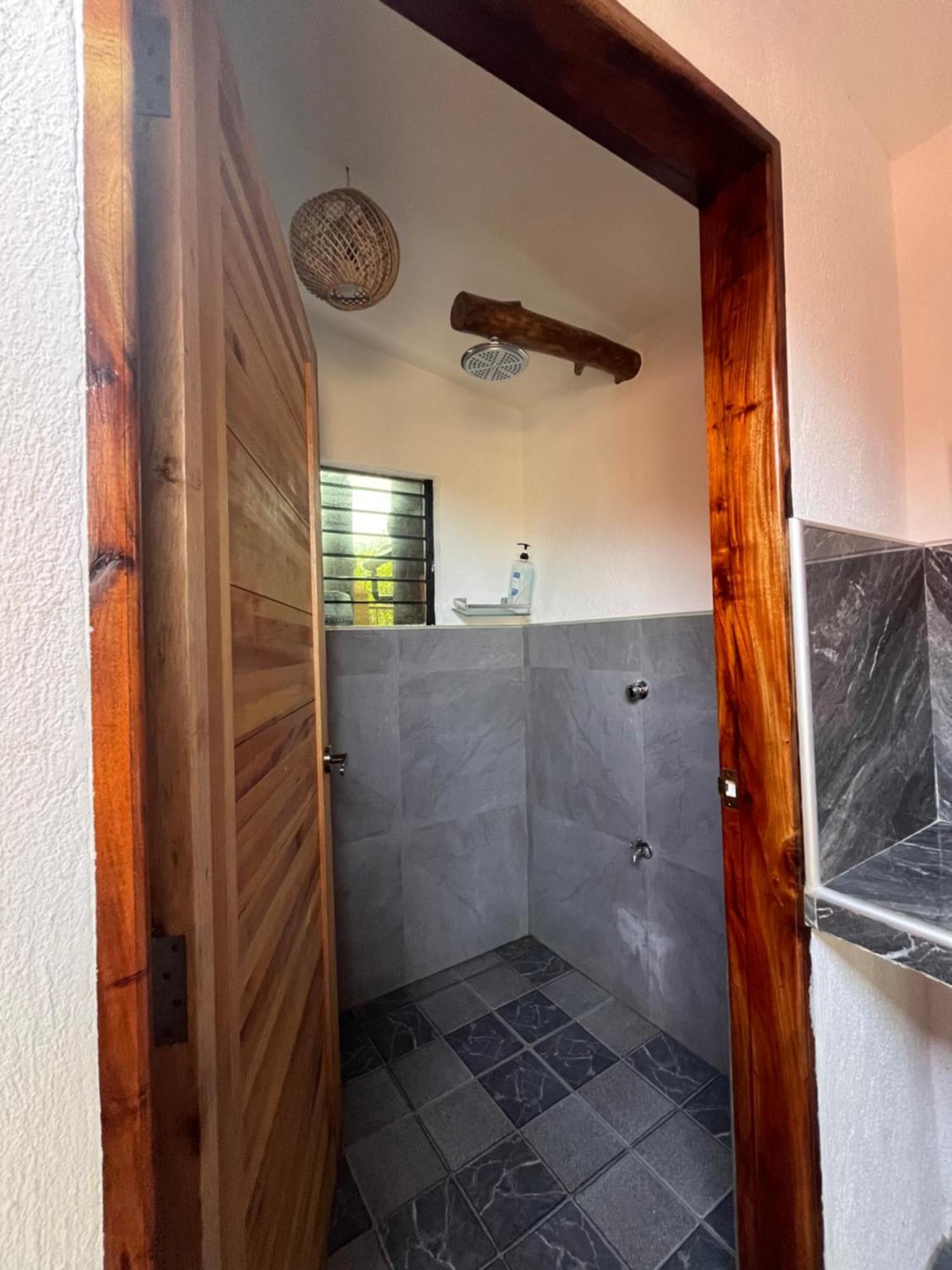 Saschasplace Premium Rooms Siquijor Buitenkant foto